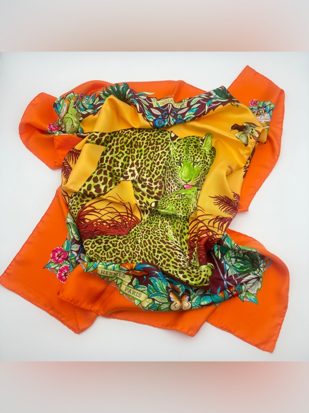 Hermès Jungle Love Silk Scarf - Picture 3 of 16